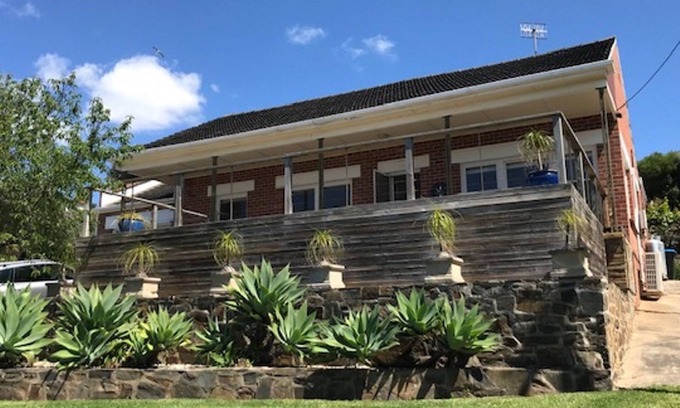 Encounter Bay House | Stunning Oceanfront Retreat with Pet-Friendly Amenities