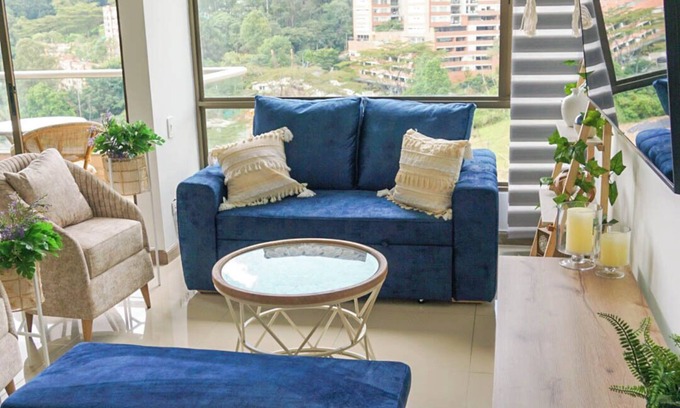 Villa Hermosa Apartment | Scenic El Poblado Retreat with Pool, Sauna & Gym Access