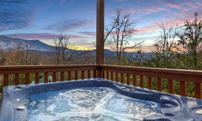 Black Bear Falls Cabin | Unforgettable Smoky Mountain Views, Steps from Gatlinburg!