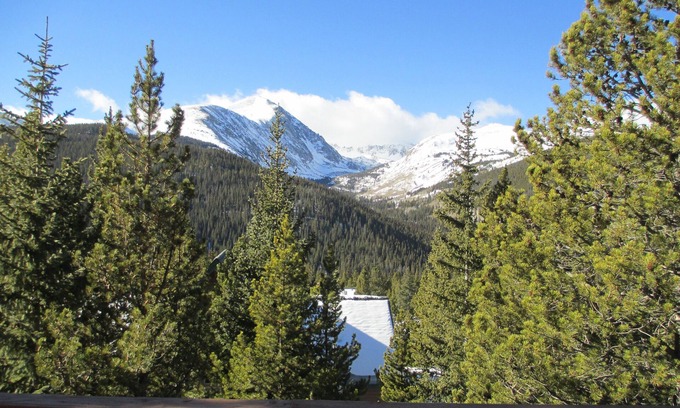 Breckenridge Cabin | Impressive Rocky Mountain Views with Spa and Hot Tub Access