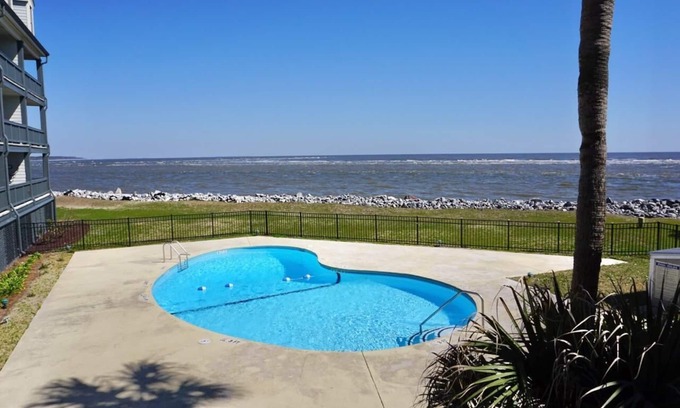 Saint Helena Island House | Experience Breathtaking Ocean Views with Premium Amenities