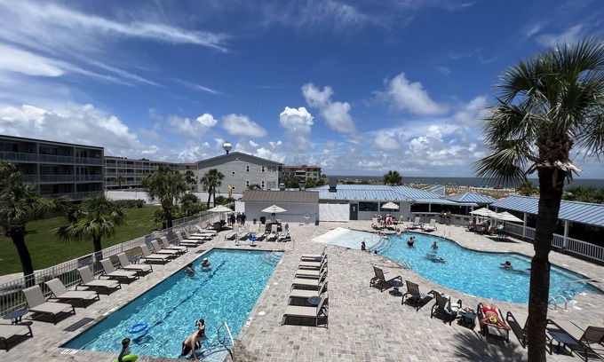Tybee Island Condo | Stunning Oceanfront Condo with Breathtaking Views