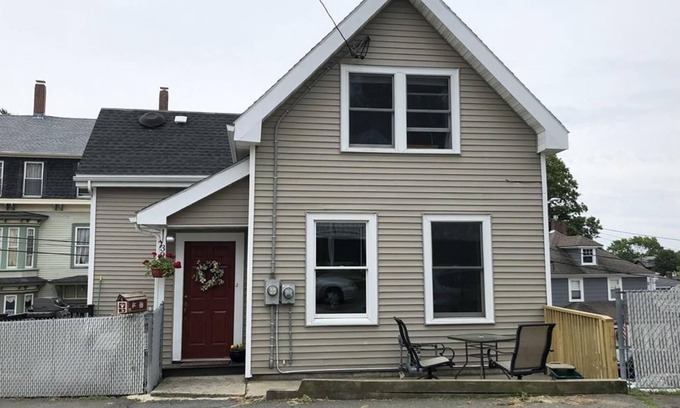 Gloucester House | Oceanfront Bliss at Breeze of Gloucester - Rated 10/10