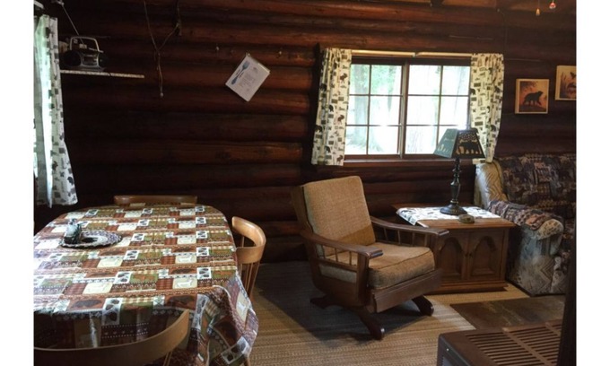 Northome House | Pet-Friendly Breezy Cabin with Ocean View at Northshore Bay