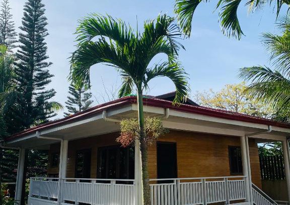 Tagaytay Villa | Pet-Friendly Breezy Tagaytay Resthouse with Pool & Hot Tub