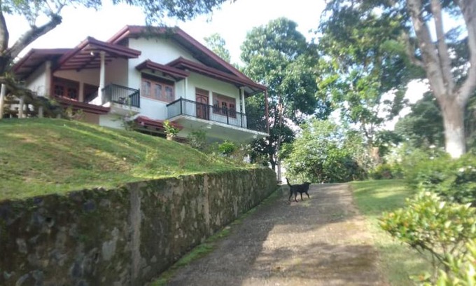 Imaduwa House | Family-Friendly Escape at Breezy Way - Pet Friendly Retreat