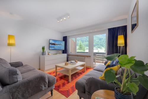 Taesch Apartment | Breithorn View