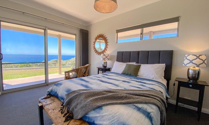 Bremer Bay Bed & Breakfast | Experience Bremer Bay B&B with Oceanfront Views & Hot Tub