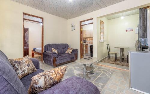 Syokimau Bed & Breakfast | Comfortable Stay at Bremu Home - Close to JKIA Airport