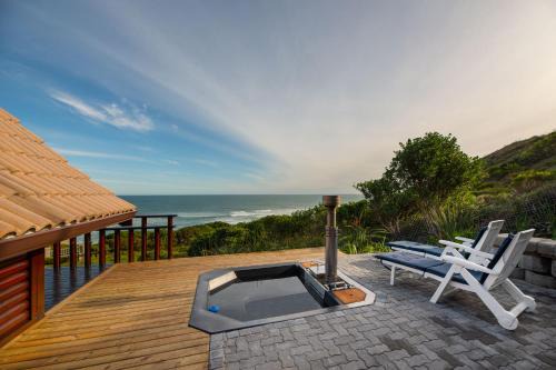 Brenton-on-Sea Cabin | Ocean View Escape at Brenton on Sea Chalet - 9/10 Rated