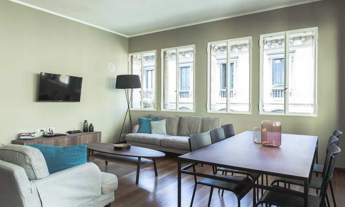 San Marco Apartment | Inviting Brera Apartments in San Marco with Breakfast & Kitchen
