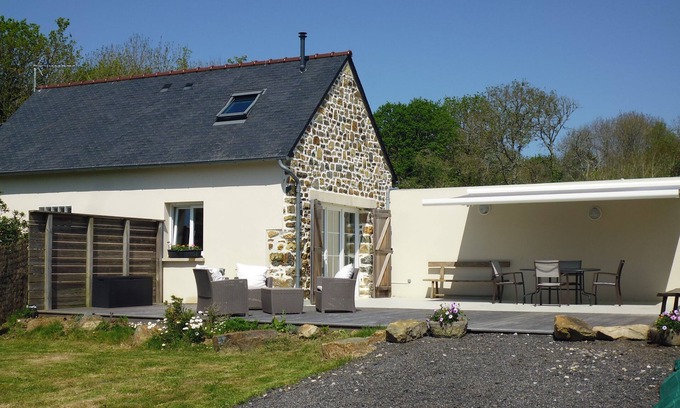 Morgat House | Serene Breton House: Countryside Retreat near Morgat Beach