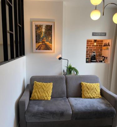 La Mure Apartment | Cozy Breuil Station Studio with Restaurant & Family Amenities