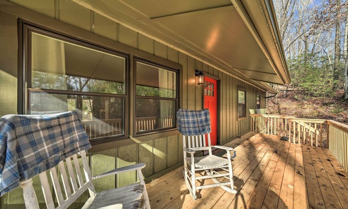 Brevard House | Escape to Brevard Outdoor Retreat at Connestee Falls
