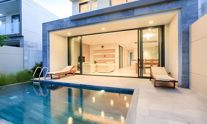 Ngu Hanh Son Villa | Danang BRG Golf Villa: 3 Bedrooms & Private Pool Near Beach