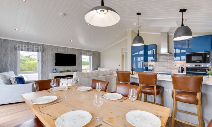 Burnham Market House | Comfortable Briargate 35: Three Bedroom Family Retreat
