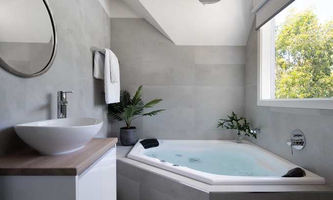 Daylesford Cottage | Briars Loft: Ideal 2-Bedroom Cottage for Memorable Getaways