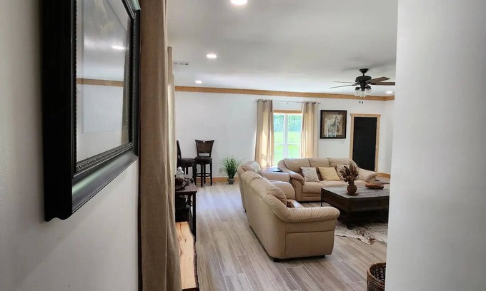 Mountville House | Peaceful Escape at Brick House - 10/10 Guest Rated Stay