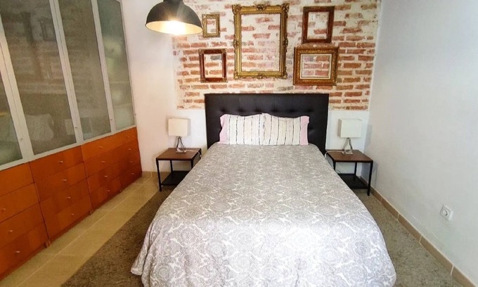 Belem House | Quaint Photographer's Patio House in Belem with Spa & More