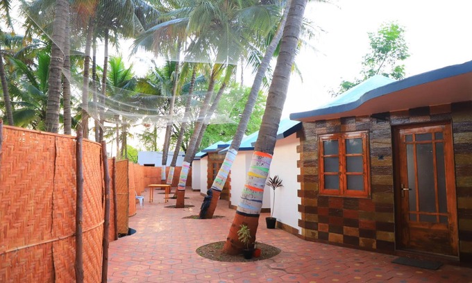 Latur Hotel | Brickyard Resort