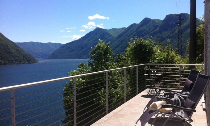 Colonno Apartment | Beautiful Bride Apartment Colonno with Lake View & Breakfast