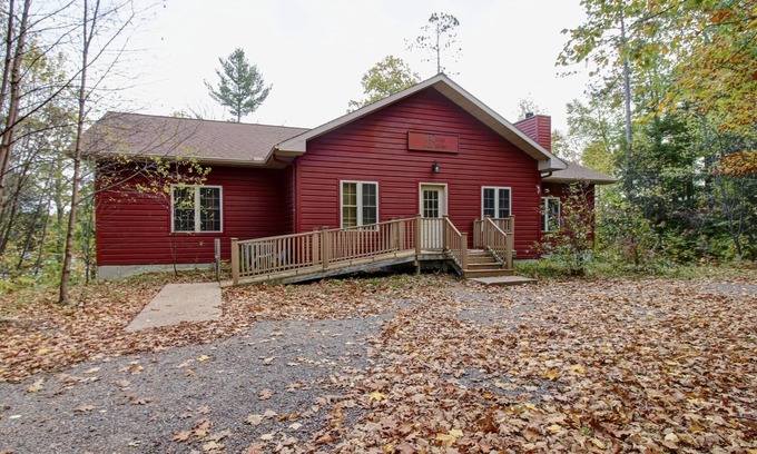 Lac du Flambeau Cabin | Scenic Bridge Builder Cabin with Private Dock on Big Crooked Lake