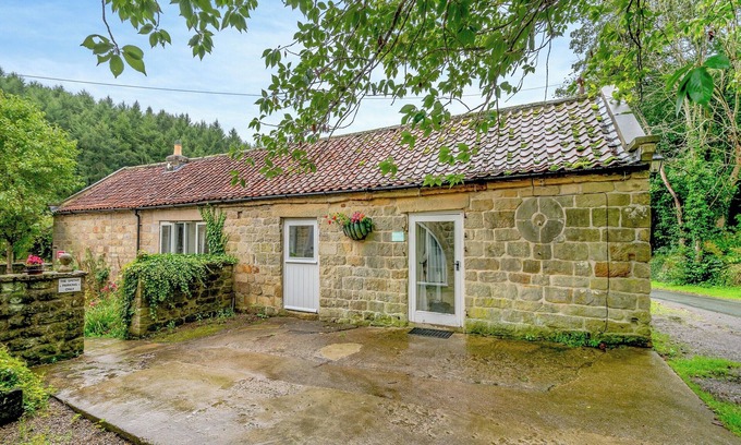 Easterside Cottage | Cozy 1 Bedroom Retreat in Bilsdale, Near Helmsley