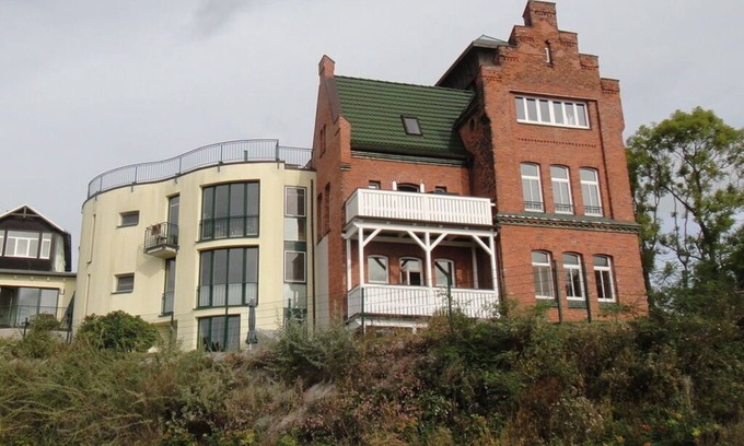Sassnitz House | Bridge Pilot Station: Family-Friendly Getaway with Breakfast