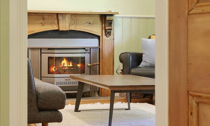Beechworth House | Bridge Road Retreat: Top-Rated Stay with Family-Friendly Perks