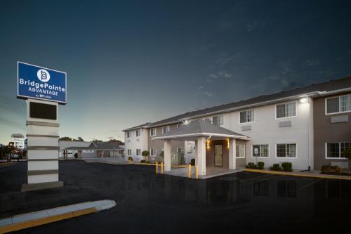 Fremont Hotel | Comfortable BridgePointe Advantage: Pet Friendly Stays