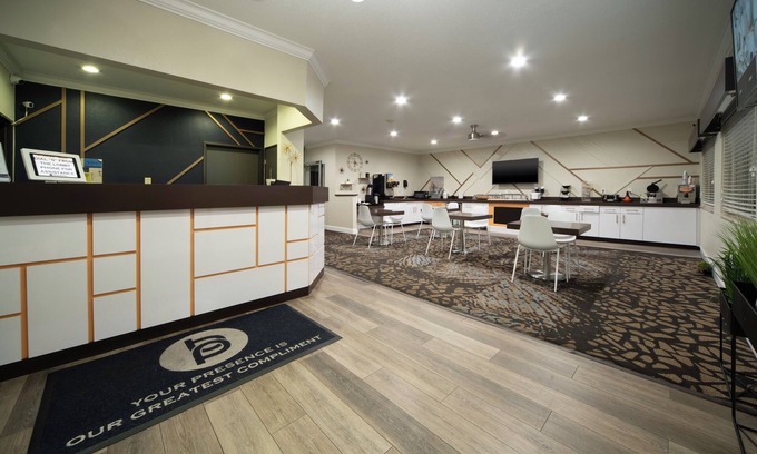 Fremont Hotel | Eco-Friendly Retreat at BridgePointe Advantage by BPhotels