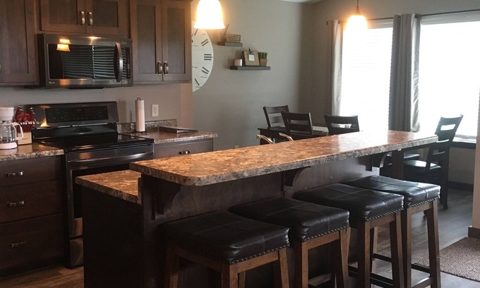 Spirit Lake House | Bridges Bay Home: Guest Rated 10/10 with Pool & Spa