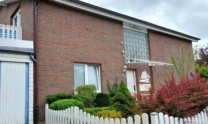 Wangerland House | Discover Brig in the Shiphouse: Breakfast & Family Friendly