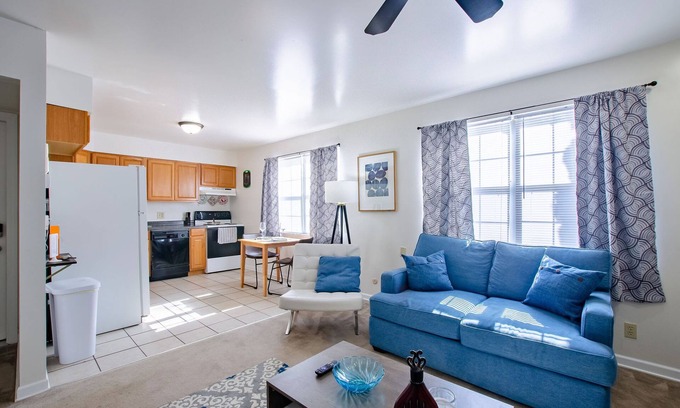 Kokomo Apartment | Cozy 1 Bedroom Apartment Near Shops & Highway - Top Rated