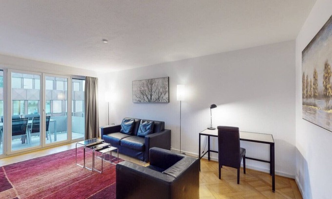 District 6 Apartment | Bright 1BR flat in the city center (Greenyard 2)