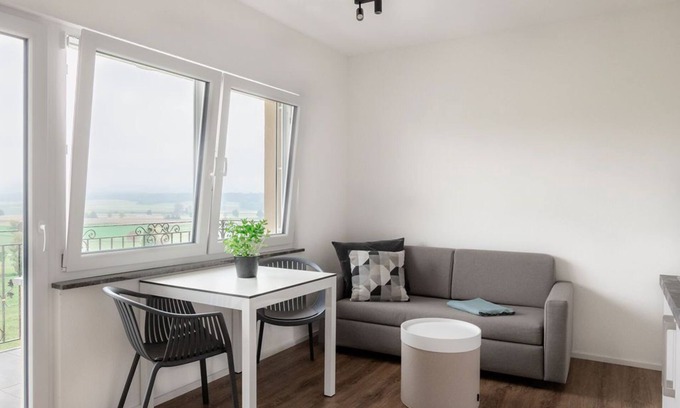 Klettgau Apartment | Cozy 2-Room Apartment with Balcony & Ocean View