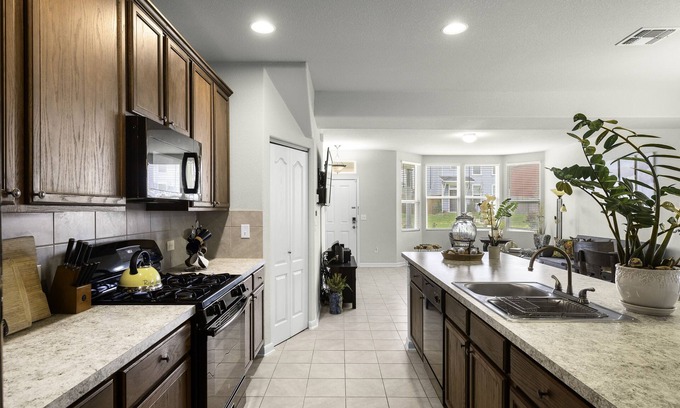 Kyle House | Inviting 3 BR Home with Full Kitchen & Pet-Friendly Perks