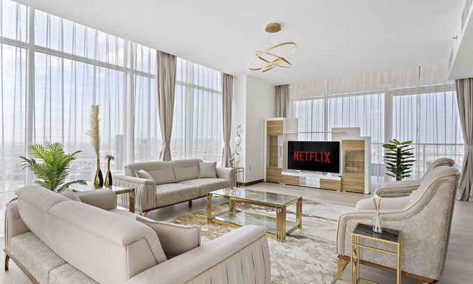 Jumeirah Village Circle Apartment | Bright 4 BD Penthouse with Pool and Child-Friendly Access