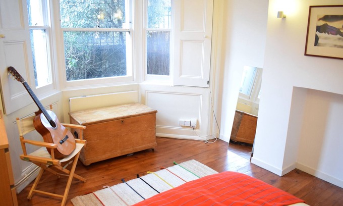 Finsbury Park Apartment | Bright 1BD Garden Flat with Spa & Breakfast Included
