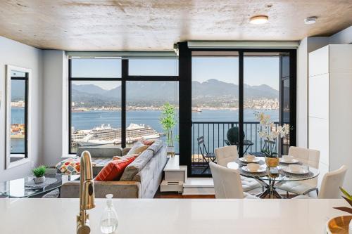 Gastown Apartment | Bright and Airy 2BR with Incredible Mountain Vista