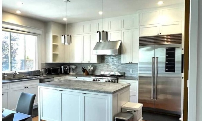 Richmond District House | Bright Home with Ocean View near Presidio and GG Bridge