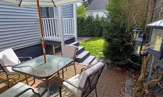 Bristol Apartment | Bright Two-Bedroom Apartment in Downtown Bristol