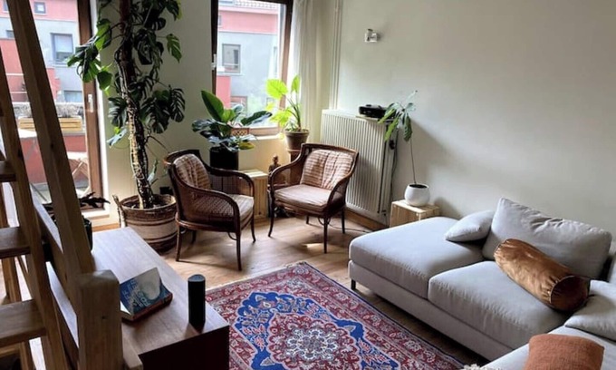 Ghent House | Inviting Little House in City Centre, Family-Friendly Stay