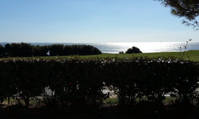 Saint-Palais-sur-Mer House | Cozy 3-Room House in Saint-Palais with Oceanfront Views