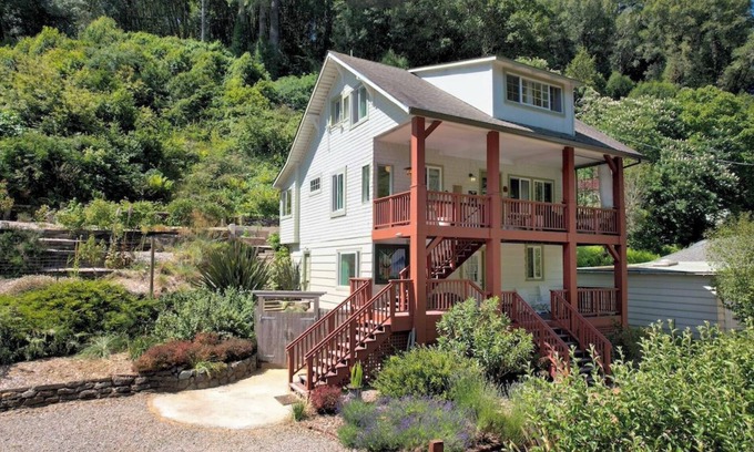 Point Reyes Station House | Bright and quiet 2-bed home next to the Point Reyes National Seashore.
