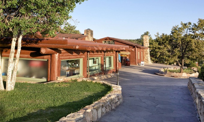 Grand Canyon Village Cabin | Explore Bright Angel Lodge – Ideal Stay Inside the Park