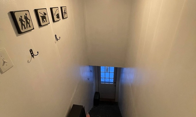 Franklin Apartment | Bright Apartment with Spa and Hot Tub Near Downtown