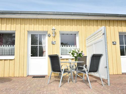 Wiek Apartment | Bright Baltic Coast Apartment - Guest Rated 10/10!