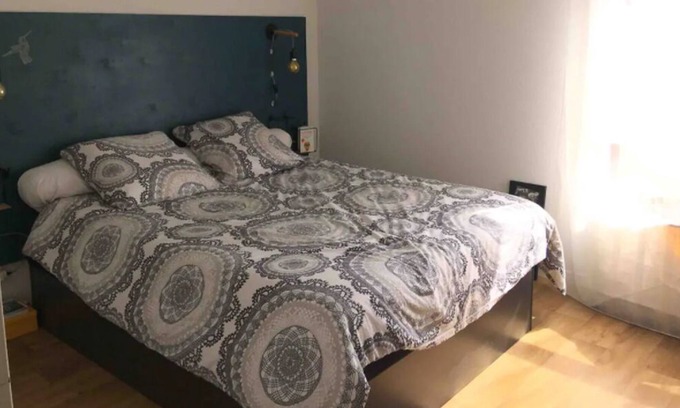 Sene Apartment | Bright Garden Apartment - Perfect for Families and Pets