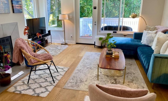 Richmond Condo | Waterfront Condo with Pool, Spa & Family-Friendly Amenities